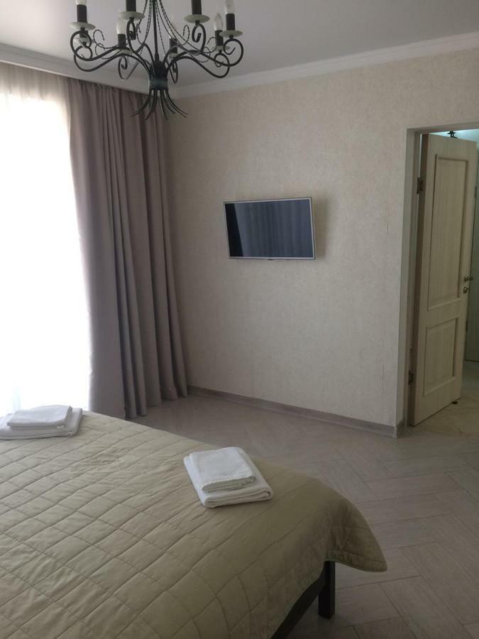 Guest House Гости 피준다 외부 사진